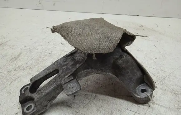 Audi A6 S6 C7 4G Engine mounting bracket 0199308