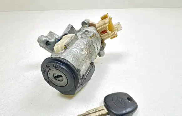 Toyota Yaris Ignition lock 8978352010 102331 08980602