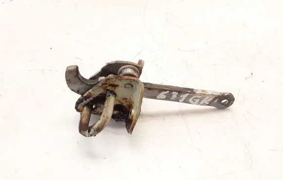 Audi 80 90 B2 Rear door check strap stopper