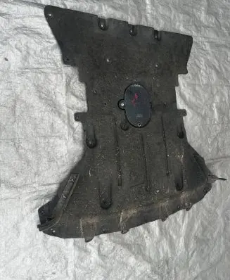 Jeep Grand Cherokee WL Engine splash shield/under tray