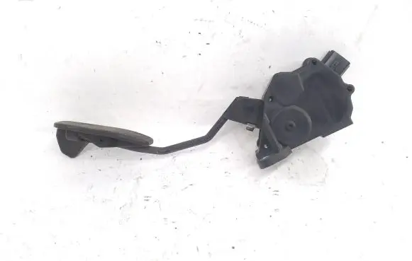 Toyota Prius (XW30) Accelerator throttle pedal 7811012060 1988008780