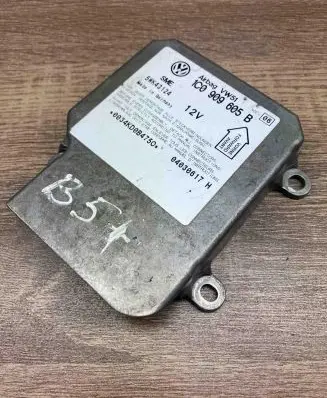 Volkswagen PASSAT B5.5 Airbag control unit/module 1C0909605B 5WK43124