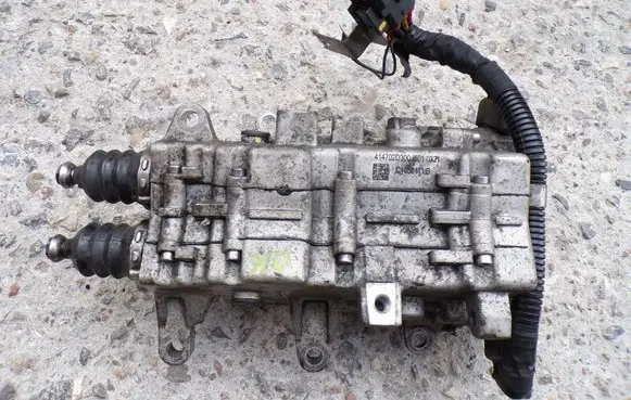 Hyundai Tucson TL Clutch slave cylinder 