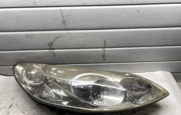 Peugeot 407 Headlight/headlamp 12853