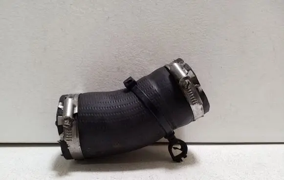 Land Rover Discovery Sport Intercooler hose/pipe