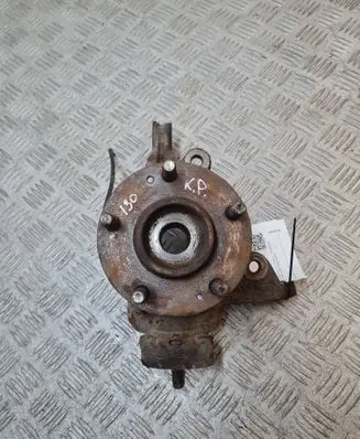 Hyundai i30 Front wheel hub 