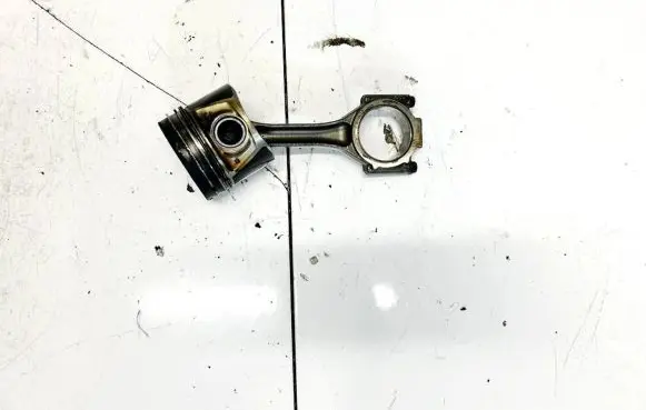 Dodge Journey Piston with connecting rod