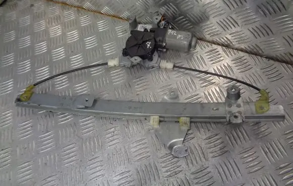 Nissan Primera Rear door window regulator with motor 400600T2