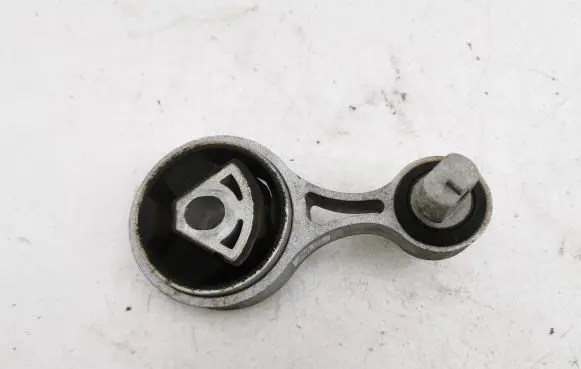 Maserati Ghibli Gearbox mount 06700042970