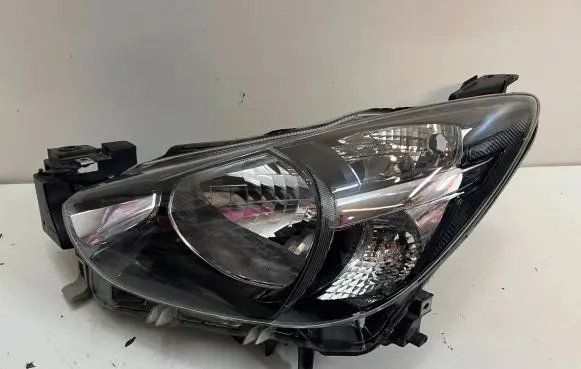 Mazda 2 Headlight/headlamp DB5J51040
