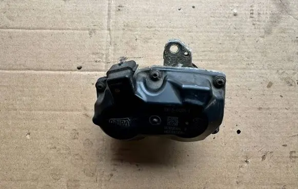 Renault Trafic III (X82) EGR valve H8201061904 1065013011 147109816R