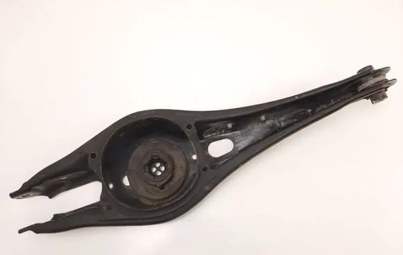 Volkswagen PASSAT B8 Rear upper control arm/wishbone 3Q0505371D 3Q0505311E
