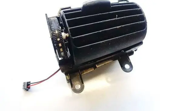 Dash center air vent grill