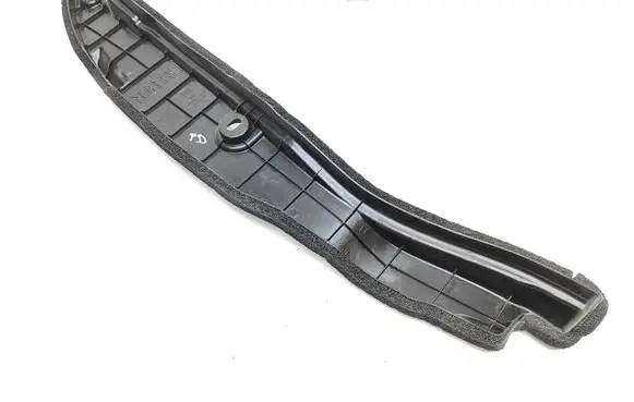 Fender foam support/seal