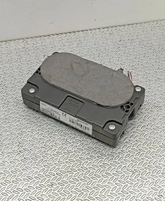 Renault Megane III GPS navigation control unit/module 280240001R S180072001 HL0007307