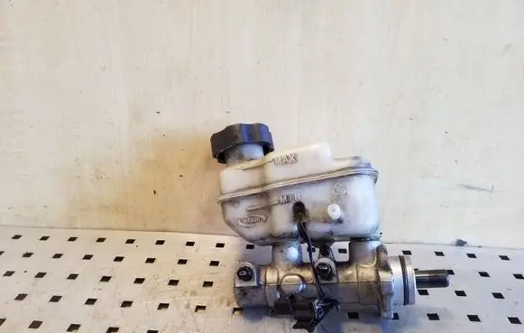 KIA Sorento Master brake cylinder