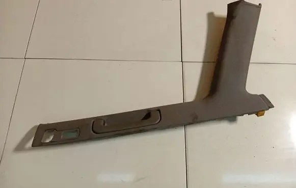 Audi A6 S6 C5 4B Rear interior roof grab handle 4B9867295H