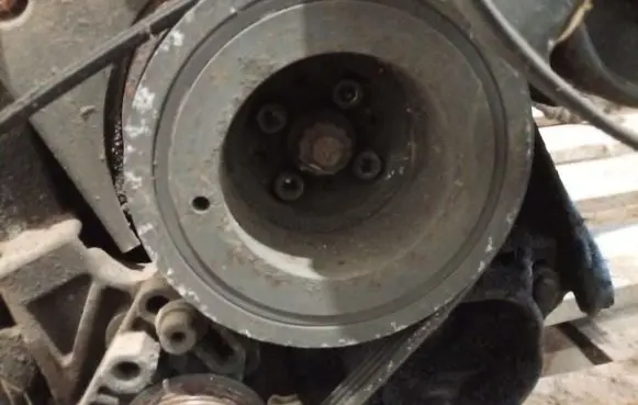 Audi A4 S4 B5 8D Crankshaft pulley