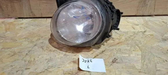 Nissan Juke I F15 Headlight/headlamp