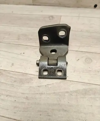 BMW X3 E83 Front door upper hinge 3402819