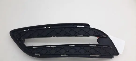 Mercedes-Benz B W246 W242 Front bumper lower grill A2468850622