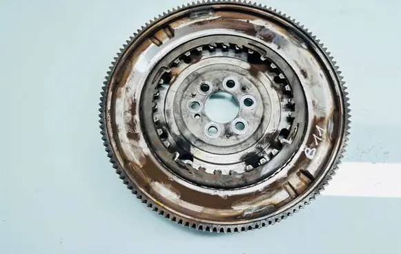 Volkswagen Touran II Flywheel 03L105266DB