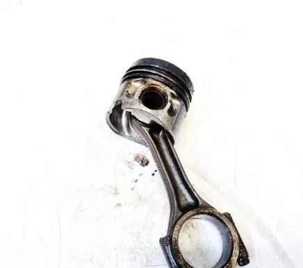 Volkswagen PASSAT B5.5 Piston with connecting rod