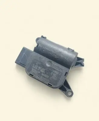 Audi A4 S4 B7 8E 8H Air flap motor/actuator 0132801307