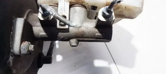 Master brake cylinder