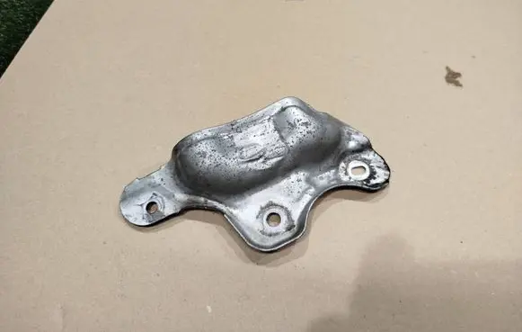 Renault Master III Heat shield in engine bay 140139769R