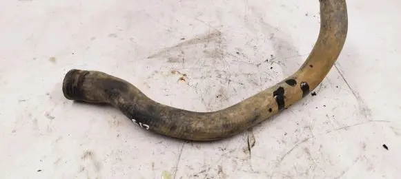 Volkswagen Touran I Engine coolant pipe/hose