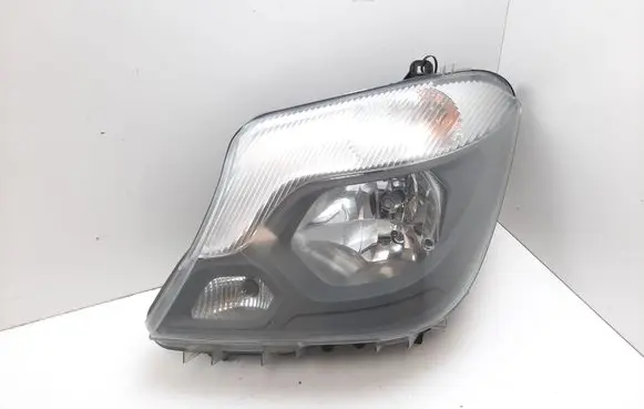 Mercedes-Benz Sprinter W906 Headlight/headlamp A9068202361