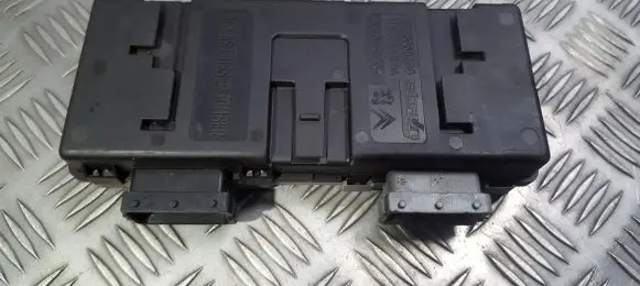 Peugeot 607 Comfort/convenience module 9638960380
