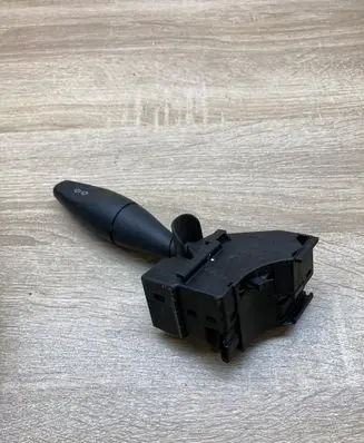 Ford Focus Indicator stalk 98AG13335AG
