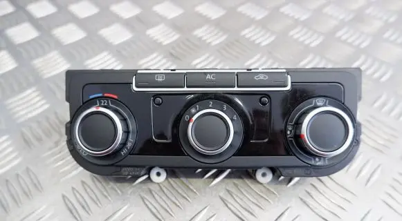 Volkswagen Tiguan Climate control unit 3C8907336AB