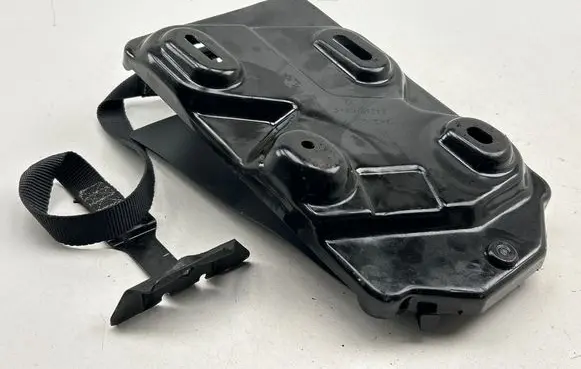 Battery tray