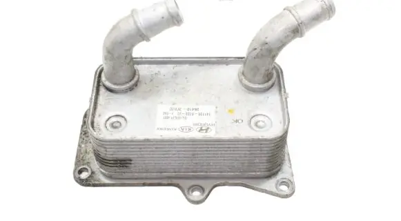 KIA Sportage Engine oil radiator 264102F020