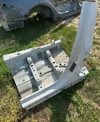 BMW X2 F39 Pillar (middle) 