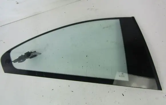 BMW 3 E46 Rear side window 