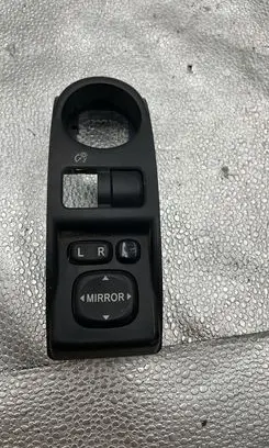 Subaru Forester SH Wing mirror switch 83002FG040