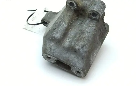 Chrysler 300 - 300C Engine mounting bracket 04578181AA 50588