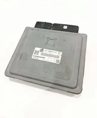 Volkswagen Polo V 6R Engine control unit/module 03F906070FD 03F907309AJ 5WP44770