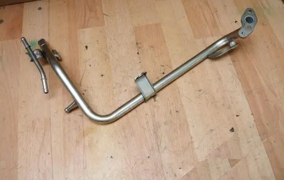 Toyota Avensis T220 Intercooler hose/pipe