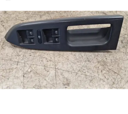 Volkswagen Touran I Electric window control switch 1T1867371H