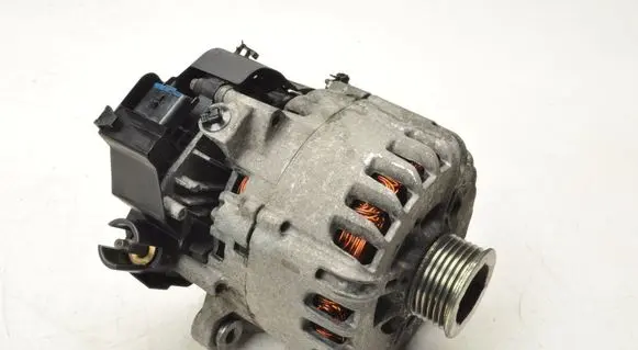 Peugeot 3008 II Generator/alternator 9815455980