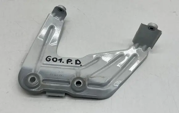 BMW X3 G01 Fender mounting bracket 7424678