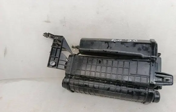 Audi Q3 F3 Active carbon filter fuel vapour canister 5QA201801A 3Q0196B