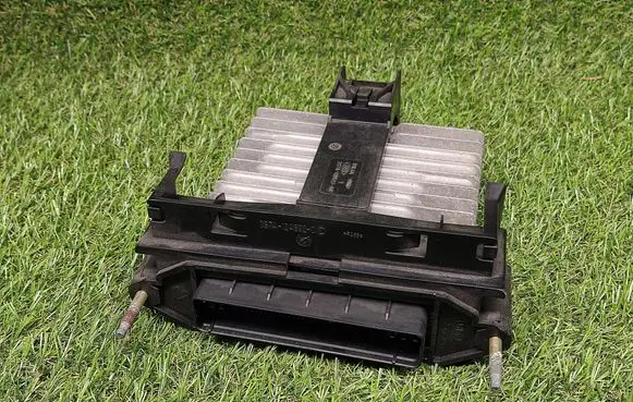 Ford Mondeo Mk III Engine control unit/module ECU 5S7112A650HB