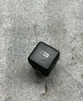 BMW 5 E39 Central locking switch button 8360828