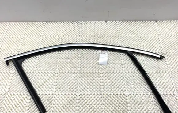 Volkswagen T-Roc Rubber seal front door (on door) 2GA837432